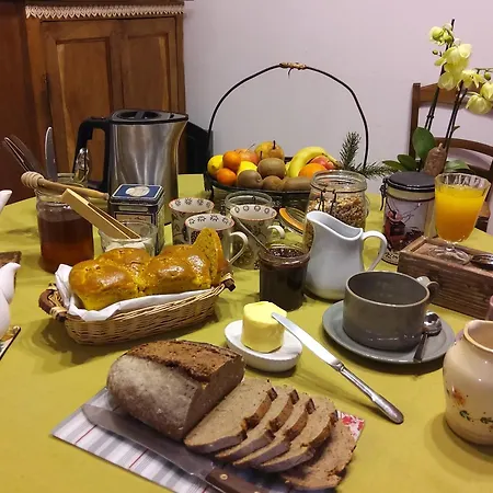 Paisible Avec Terrasse Et Animaux Admis - Fr-1-582-505 Sembadel
